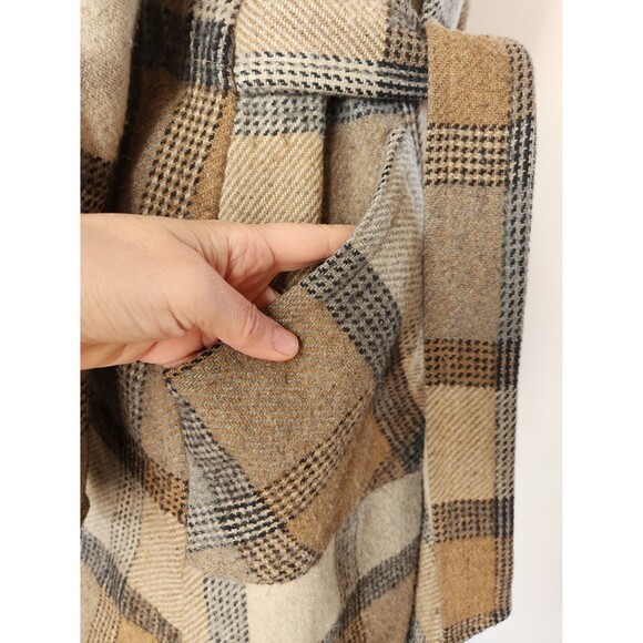 70s Plaid Coat jacket with Pointed Collar and Pockets - Blanket Coat Belted XS S - Picture 7 of 10